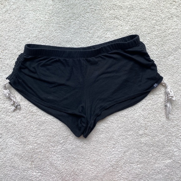 Victoria Secret Shorts - Picture 1 of 4